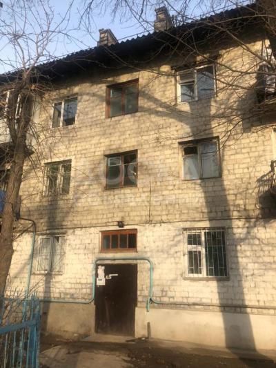 Продаю 1-комнатную квартиру, 30кв. м., этаж - 3/3, Фучика.