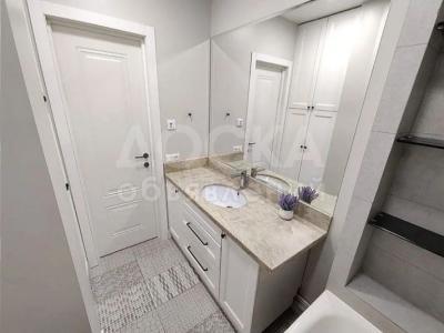 Продаю 4-комнатную квартиру, 80кв. м., этаж - 6/9, 11 мкр-н.