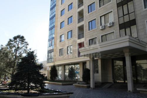 Продаю квартиру 3-ком., 120кв. м., этаж - 7/10, Ибраимова/Киевская .