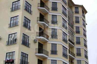 Продаю квартиру 3-ком., 100кв. м., этаж - 7/9, р-н Глобуса ЖК Бристоль. 130000$.