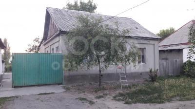 Продаю дом 4-ком., 80кв. м., этаж-1, 9.5-сот., стена саман, Ново Покровка ул. Мичурина 113.