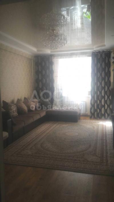 Продаю квартиру 2-ком., 52кв. м., этаж - 3/9, ул. Горького.