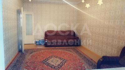 Продаю 3-комнатную квартиру, 62кв. м., этаж - 9/9, микрорайон Нижний Джал.