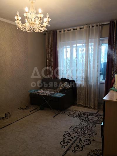 Продаю 1-комнатную квартиру, 33кв. м., этаж - 2/9, Средний джал .