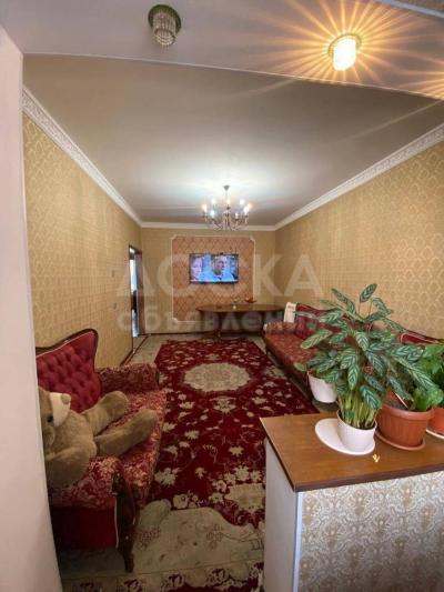 Продаю 3-комнатную квартиру, 96кв. м., этаж - 4/9, Боконбаева 14.