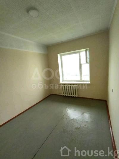 Продаю 1-комнатную квартиру, 21кв. м., этаж - 5/5, 5 микрорайон.