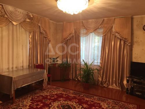 Продаю дом 6-ком., 220кв. м., этаж-1, 17-сот., стена кирпич, Гречко.