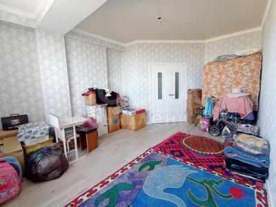 Продаю 2-комнатную квартиру, 58кв. м., этаж - 7/10, мкр.Джал.