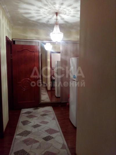 Продаю 2-комнатную квартиру, 48кв. м., этаж - 4/5, мкр. Аламедин 1.