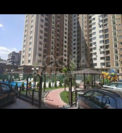 Продаю 2-комнатную квартиру, 57кв. м., этаж - 10/1, Логвиненко/Фрунзе.