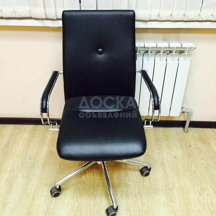 Офисные кресла