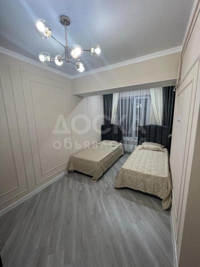 Продаю 3-комнатную квартиру, 99кв. м., этаж - 6/10, кну.