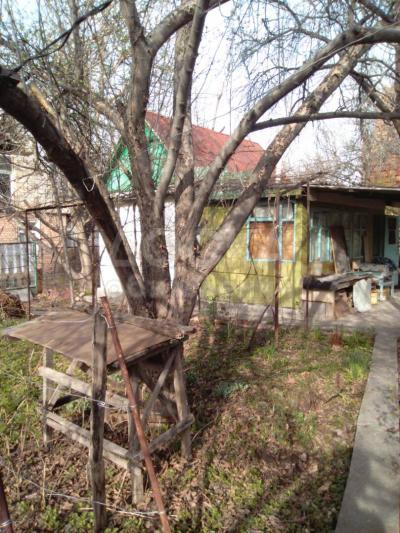 Продаю дачу 1-ком., 1кв. м., этаж-1, 4-сот., стена кирпич, Горное.