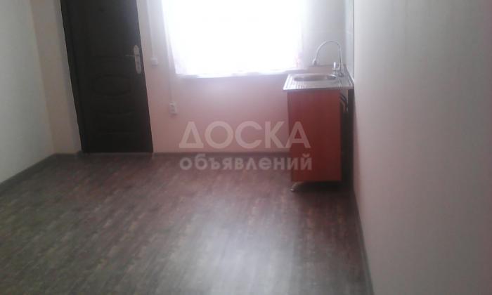 Продаю квартиру 1-ком., 15кв. м., этаж - 1/1, ж\м Ынтымак ул.Пятая №100,