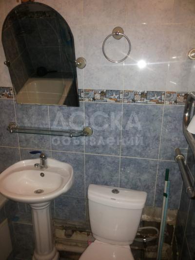 Продаю 1-комнатную квартиру, 36кв. м., этаж - 8/9, мкр Тунгуч, Международный универ. "Ала-Тоо"