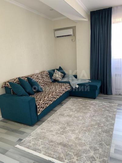 Продаю 2-комнатную квартиру, 61кв. м., этаж - 7/10, сыдыкова тоголок молдо.