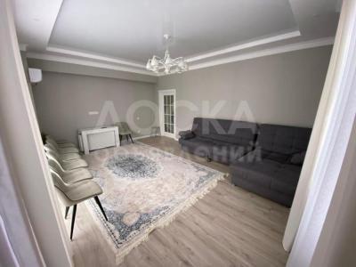 Продаю 2-комнатную квартиру, 80кв. м., этаж - 3/3, мкр Кок Жар.