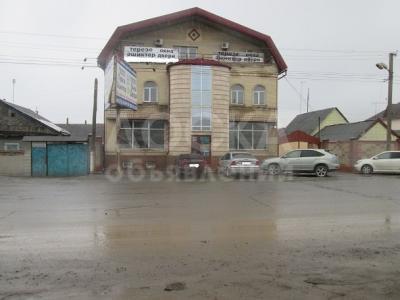 Продаю здание 1300кв. м.,  ул Алматинской.