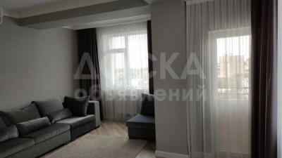 Продаю 2-комнатную квартиру, 76кв. м., этаж - 9/10, ул. Жибек-Жолу 372.