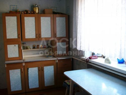 Продаю коттедж 4 комнаты-ком., 104 кв.м.кв. м., этаж-1, 14 соток-сот., стена кирпич, с.Сокулук,р-н Птицефабрики.