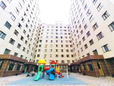 Продаю срочно 2 комнатную студию 56,4м2, ИНД, р-н VEFA. Бишкек 56 000 $