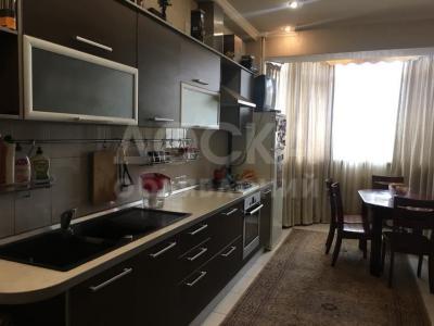 Продаю 3-комнатную квартиру, 127кв. м., этаж - 4/7, ул. Сухомлинова 36/1.