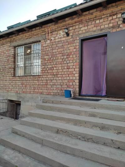 Срочно продаю 5 комнатный кирпичный дом в ж/м "Кара-Жыгач"  со свежим ремонтом