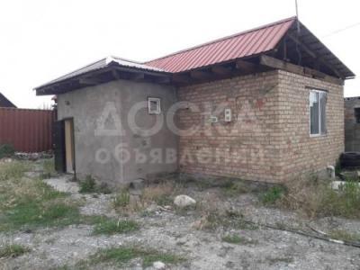 Продаю дом 4-ком. 3кв. м., этаж-1, 3-сот., стена саман, щербакова.