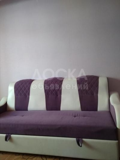 Продаю недорого диван