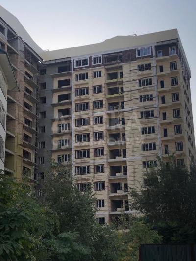 Продаю 3-комнатную квартиру, 138кв. м., этаж - 10/10, 7 микрорайон.