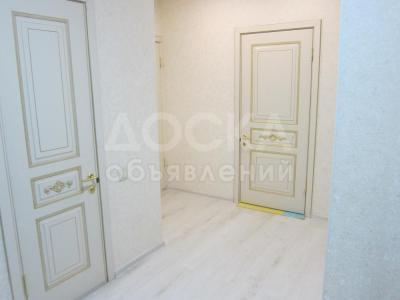 Продаю 2-комнатную квартиру, 77кв. м., этаж - 10/10, Ахунбаева Абая.