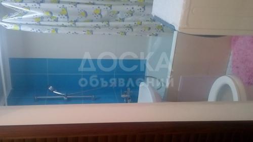 Продаю квартиру 2-ком., 43.3кв. м., этаж - 2/2, ул панфилова5 район Абая-Айни,