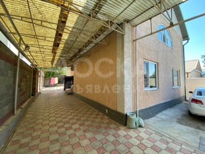 Продаю дом 7-ком. 185кв. м., этаж-2, 4-сот., стена кирпич, А.Атинка/Огонбаева.