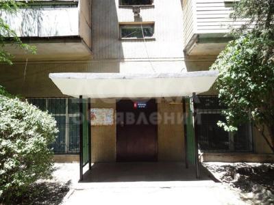 Продаю 2-комнатную квартиру, 42кв. м., этаж - 4/5, Жибек Жолу/Орозбекова.