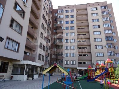 Продаю 3-комнатную квартиру, 108кв. м., этаж - 5/9, Бишкек, Верхний Джал.