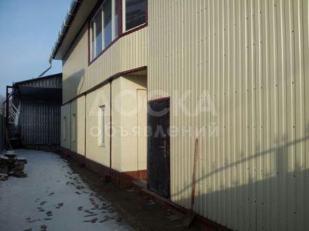 Продаю здание под магазин со складом