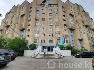 Продаю 1-комнатную квартиру, 28кв. м., этаж - 4/9, Советская.