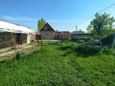 Срочно продаю участок 5,5 соток, с времянкой в ж/м "Ак-Орго"