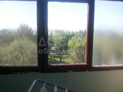 Продаю квартиру 2-ком., 50кв. м., этаж - 4/5, 8мкр.