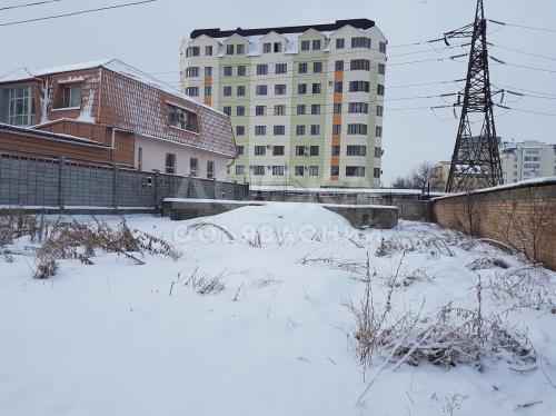 Продаю участок под строительство, 5 соток 7 мкр..