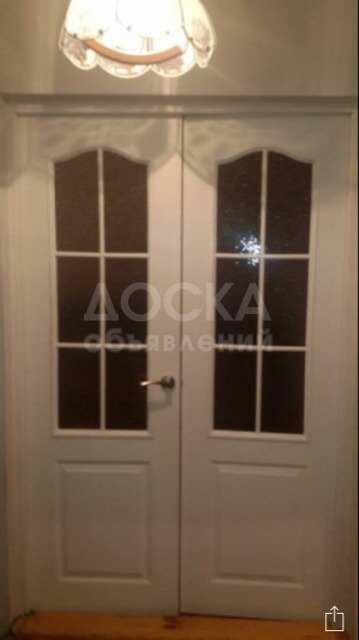 Продаю 3-комнатную квартиру, 73кв. м., этаж - 2/9, 10-й микрорайон.