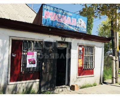 Продаю дом 6-ком. 200кв. м., этаж-2, 5-сот., стена кирпич, Район Ошского рынка.