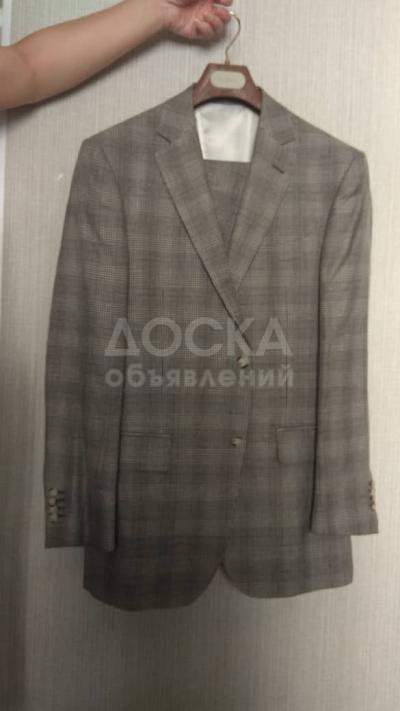 Продаю 3 костюма "Зегна" (новые)

 

цена договорная