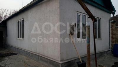 Продаю дом 5-ком. 80кв. м., этаж-1, 8.5-сот., стена шлакоблок, Рабочий городок, пер. Яблочный, №26.