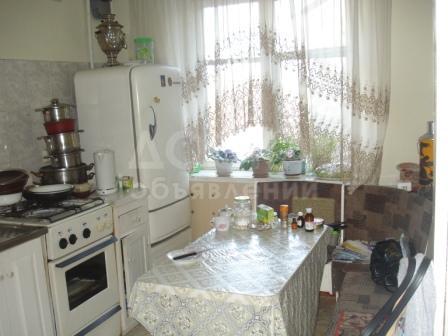 Срочно продаю 2 к.квартиру, индив., кирпичный дом, 3/5, ул. Л.Толстого/Термечикова (базар Пишпек), 44500 $