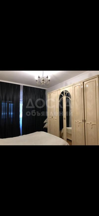 Продаю 3-комнатную квартиру, 130кв. м., этаж - 4/9, Токтогула \Шопокова.