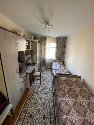 Продаю 3-комнатную квартиру, 58кв. м., этаж - 4/5, Калык Акиева/Чокморова.