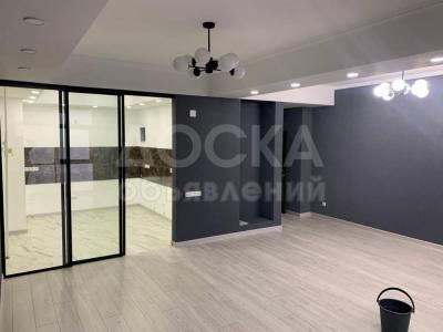 Продаю 4-комнатную квартиру, 137кв. м., этаж - 10/10, Логвиненко//Фрунзе.