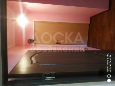 Продаю 1-комнатную квартиру, 39кв. м., этаж - 2/5, 10 мкрн по Камской.