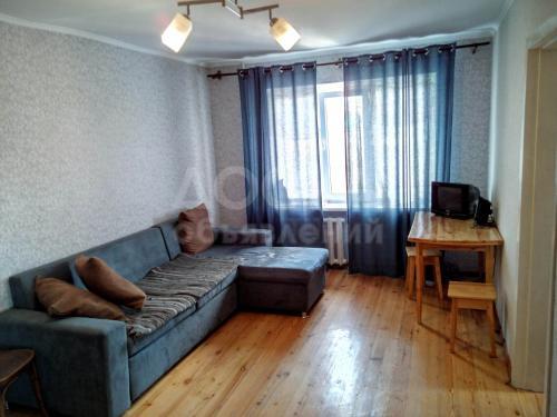 Продаю квартиру 2-ком., 42кв. м., этаж - 4/4, ул.Душанбинская-Ахунбаева.